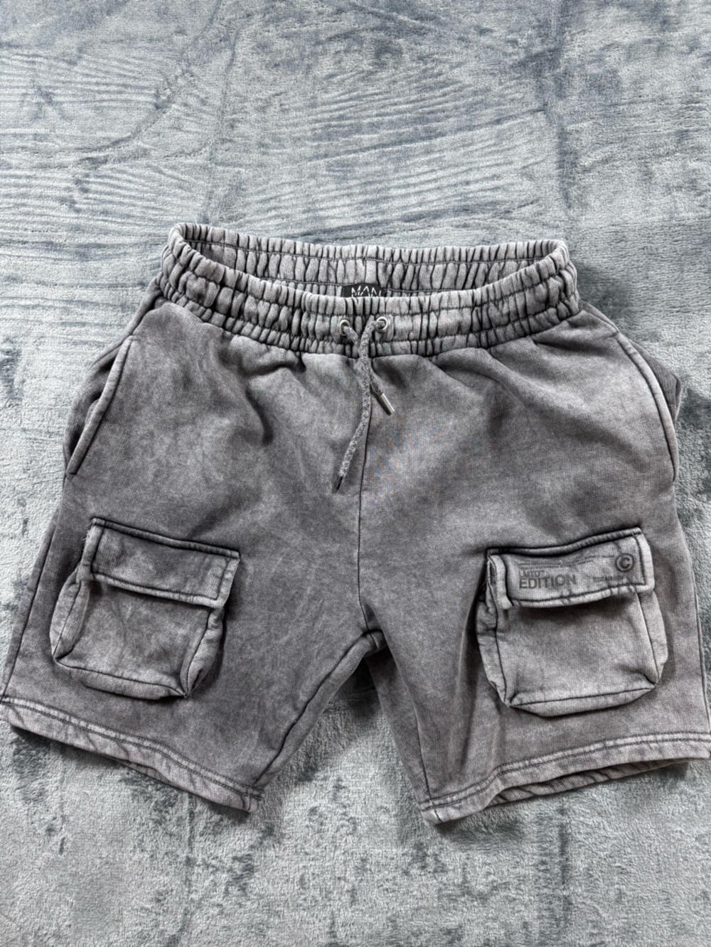 BoohooMAN Acid Wash Cargo Sweat Shorts M Gray Limited Edition Drawstring
